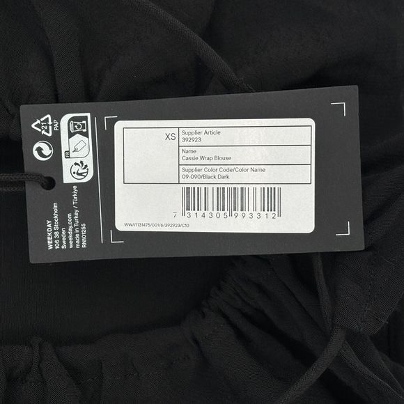 NWT Weekday Cassie Wrap Blouse Bell Sleeve Crop Top Black Size XS - Picture 7 of 8